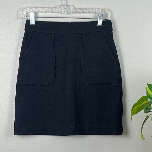 LOFT Dresses & Skirts - Loft Petites Black Cotton Blend Skirt with Two Front Pockets Size 00P